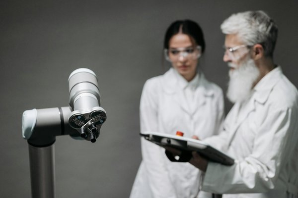 Welche Vorteile bietet das Internet fÃ¼r die globale Vernetzung?